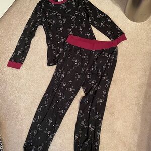Serra Black wine glass Pajama Set
